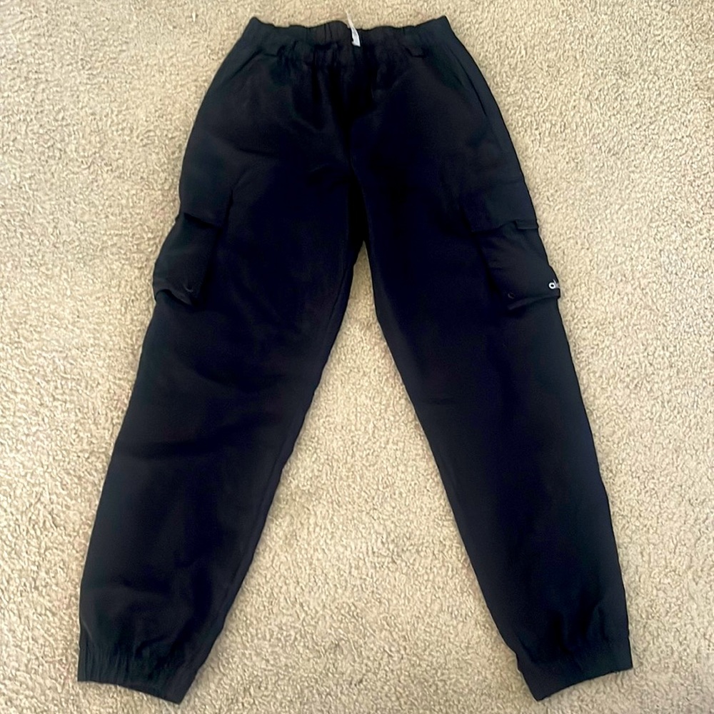 Alo yoga black jogger. Like new